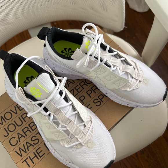 Nike crater impact - Picture 3 of 7